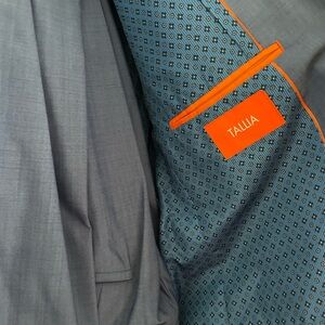 Tallia Gray Sport Coat with Elegant Finish